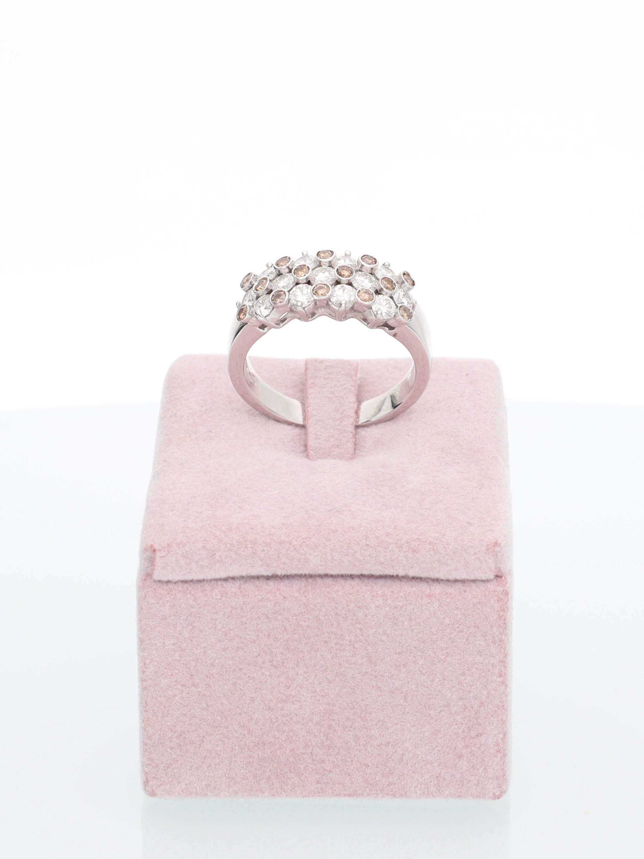 Anello in Oro Bianco 18kt con Diamanti bicolore